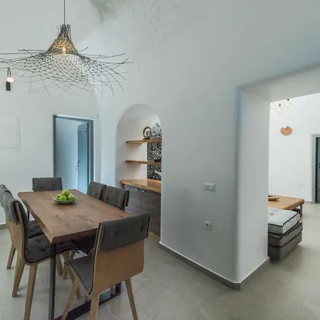 Secret Spot Luxury * Fíra