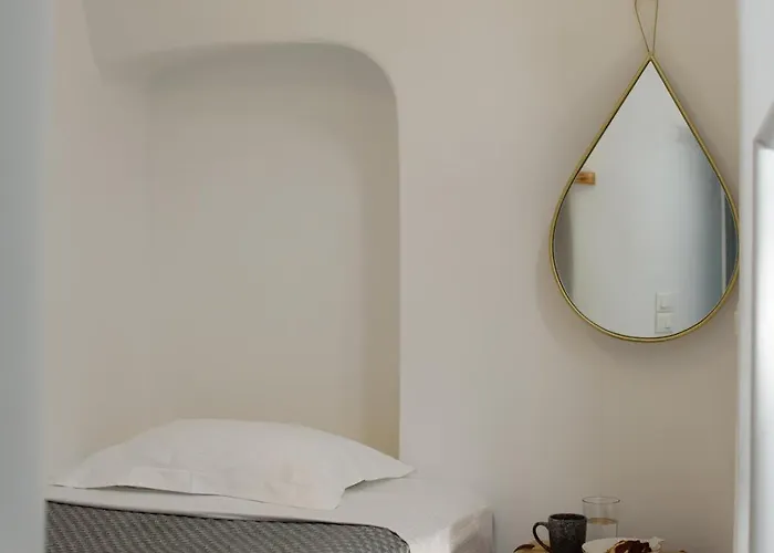 Secret Spot Luxury Fira (Santorini)