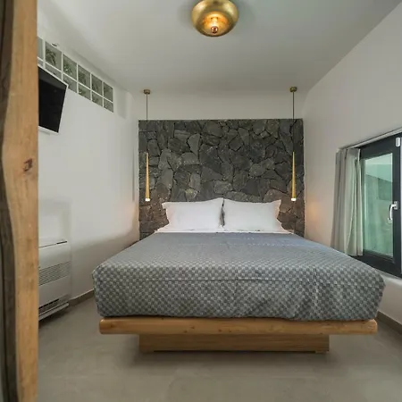 Secret Spot Luxury Villa Fira (Santorini)
