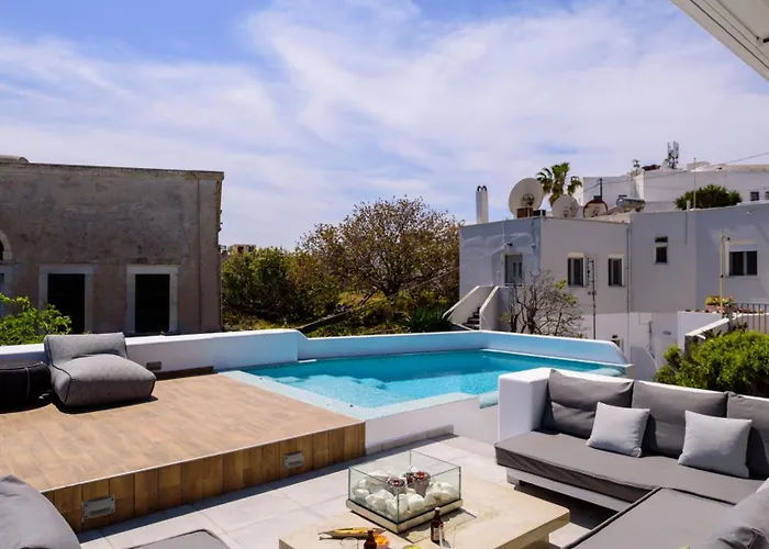 Secret Spot Luxury Villa Fira (Santorini)