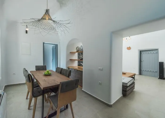 Secret Spot Luxury * Fira (Santorini)