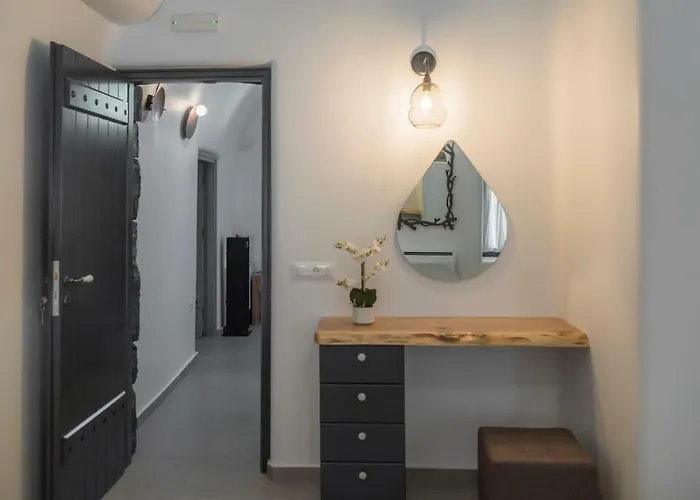 Secret Spot Luxury * Fira (Santorini)